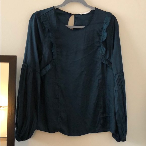 Lush Forest Green Silky Blouse with Ruffle Detail - Picture 2 of 6